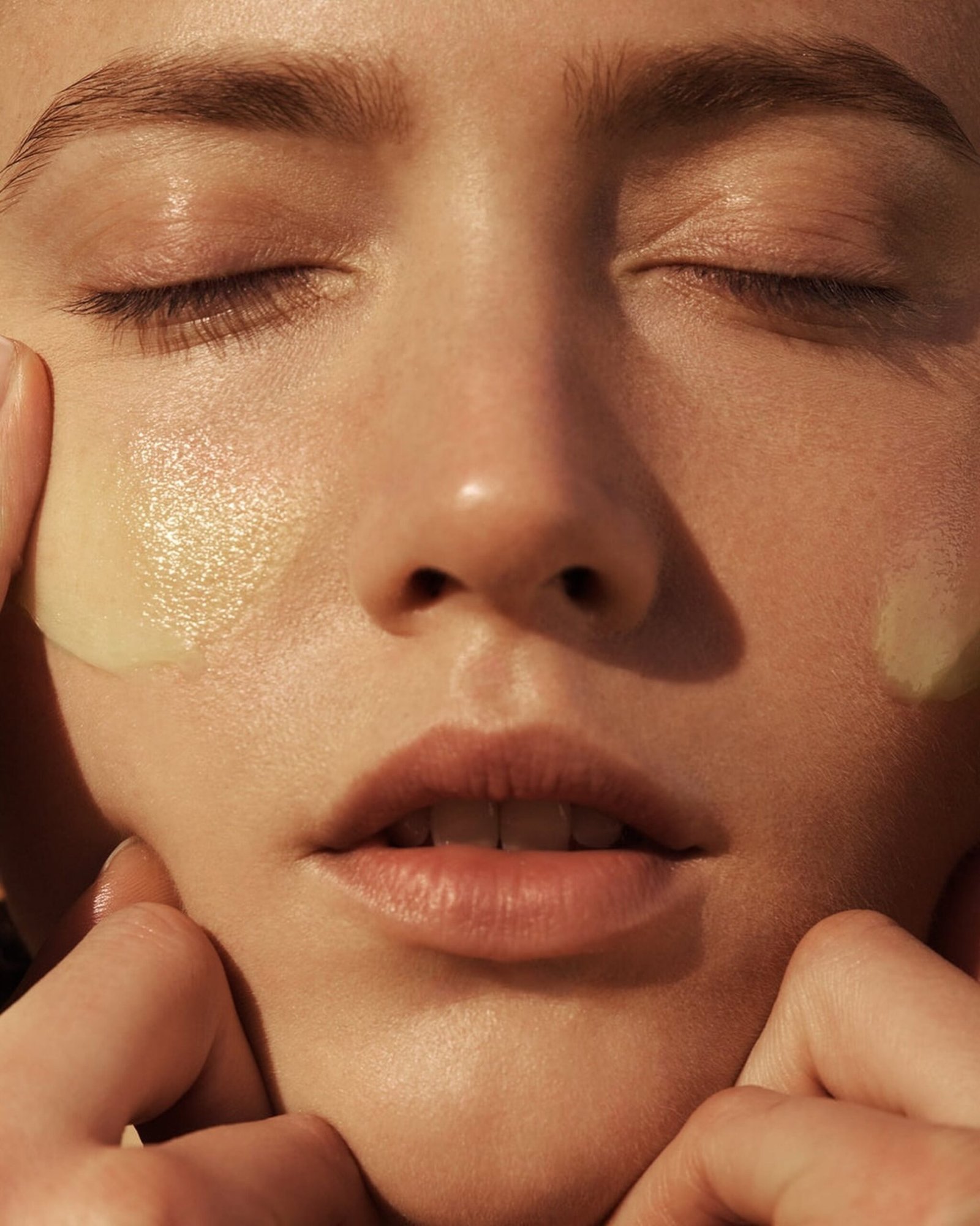 EVE LOM Cleanser with cotton cloth (unboxed), 30ml - Image 6